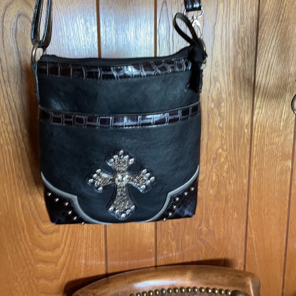 Purse - Picture 2 of 3